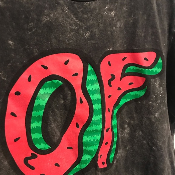 T shirt - Picture 2 of 2